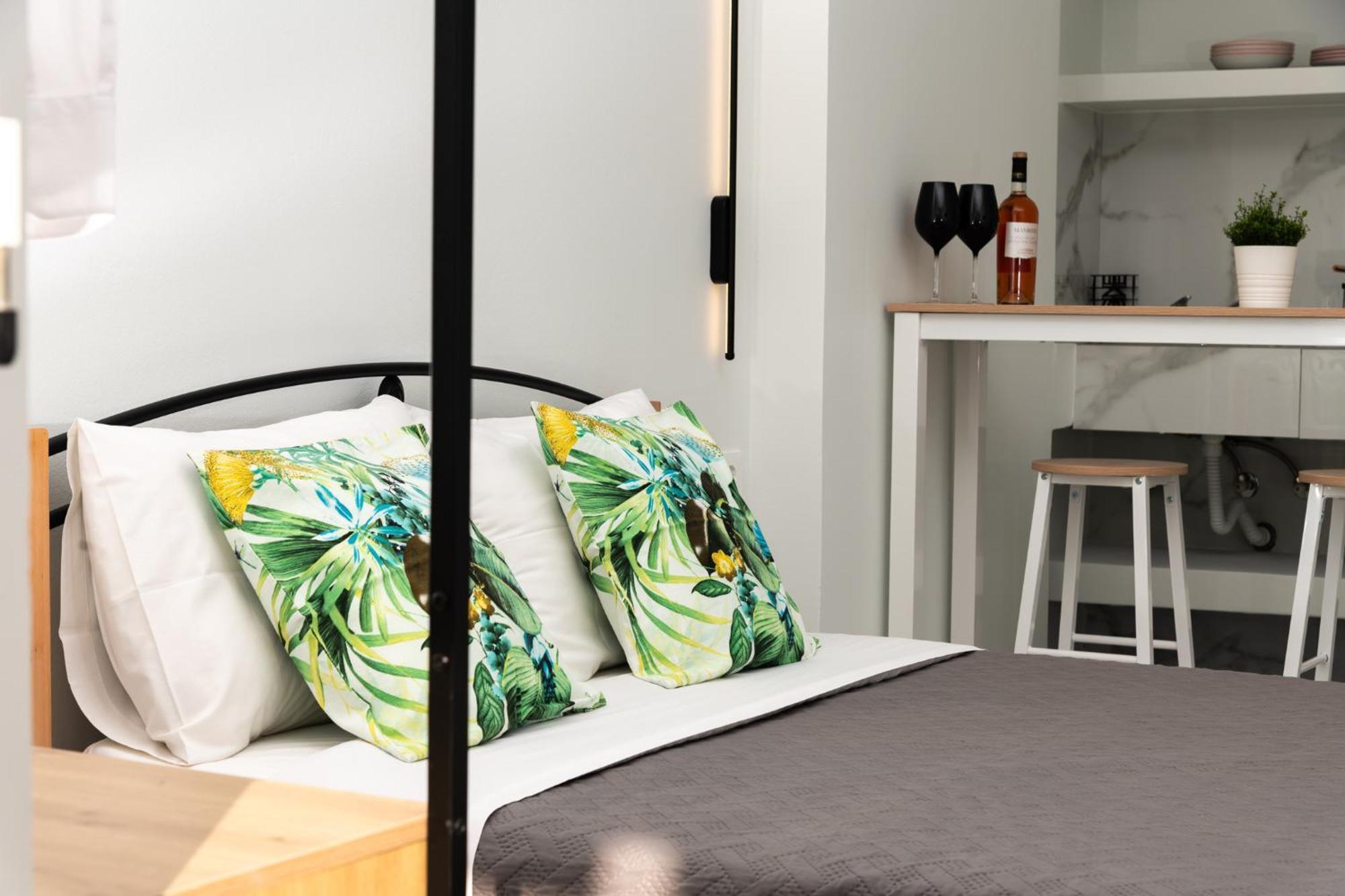 Avouris 2 Bedroom &